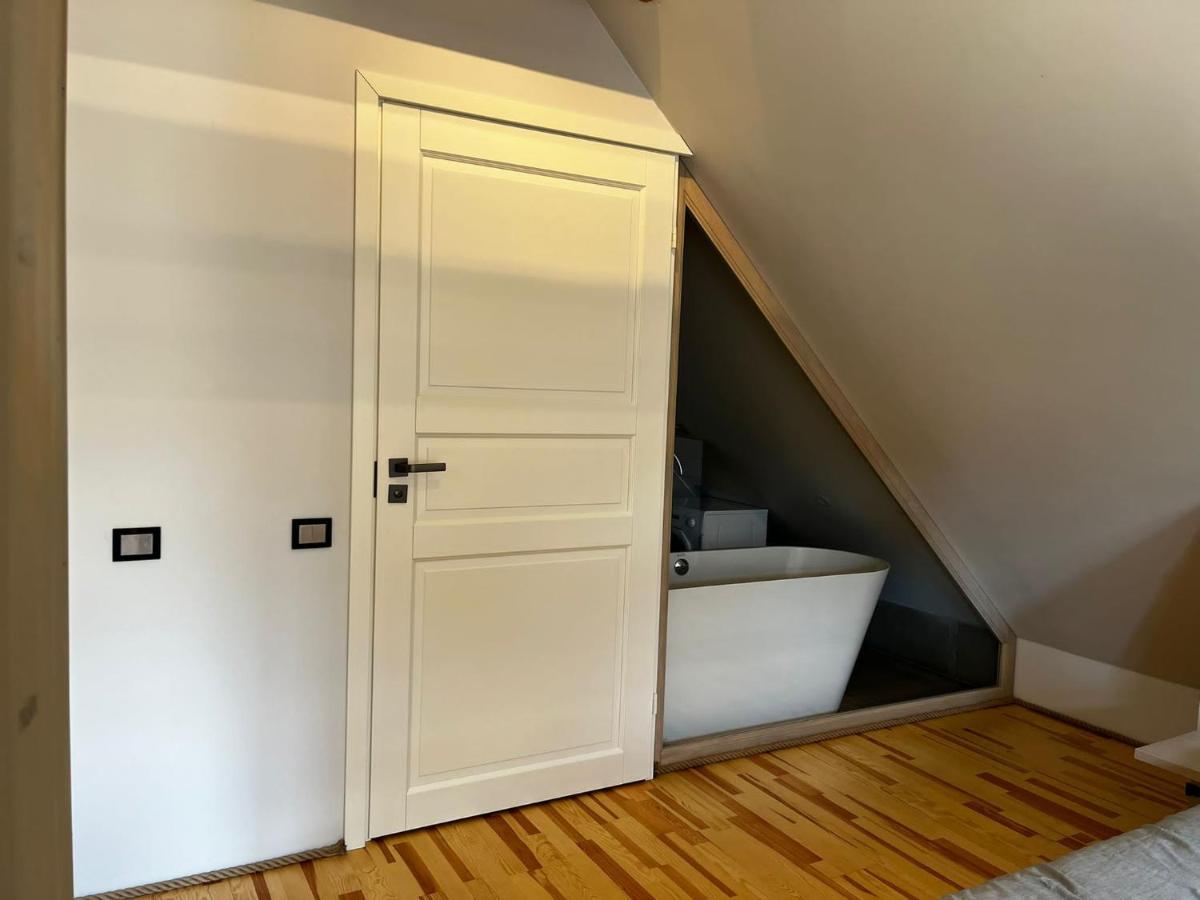 Kk Apartment Ventspils Luaran gambar